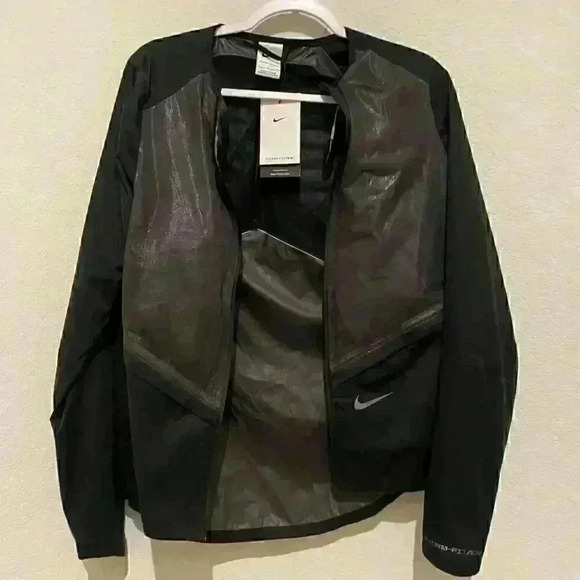 NWT flawed Jacket Nike Storm-FIT ADV Running Division Women Sz S Down Filled - Picture 3 of 9